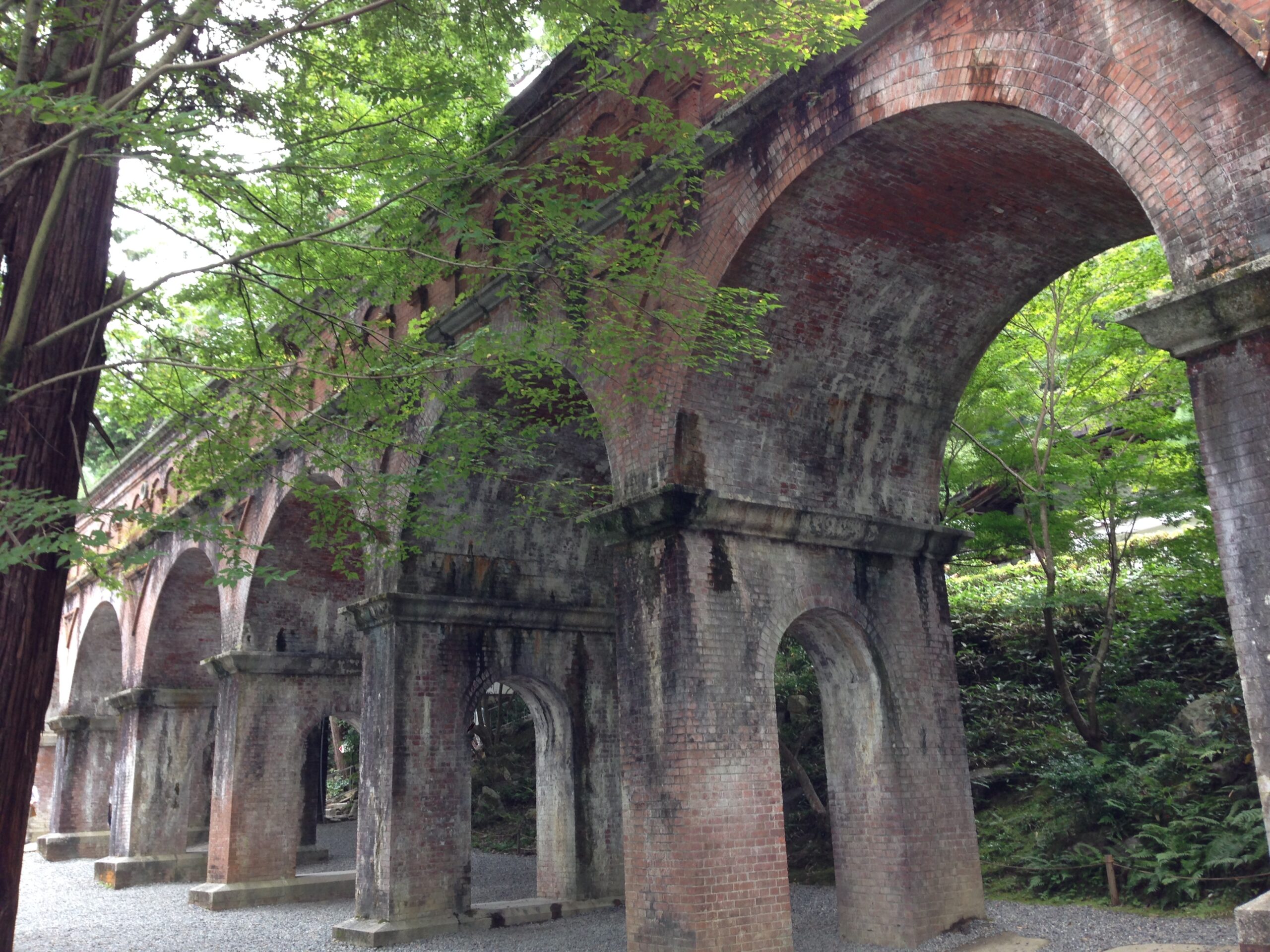 南禅寺 水路閣のアーチ